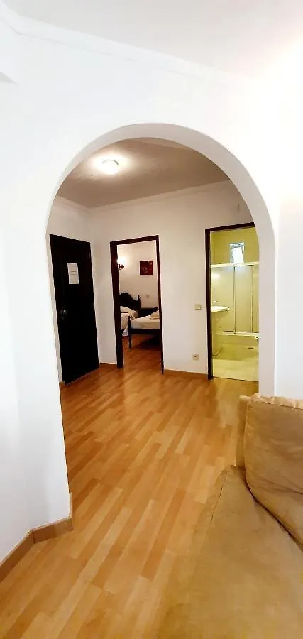 Villa Belinha - Guest House Quarteira