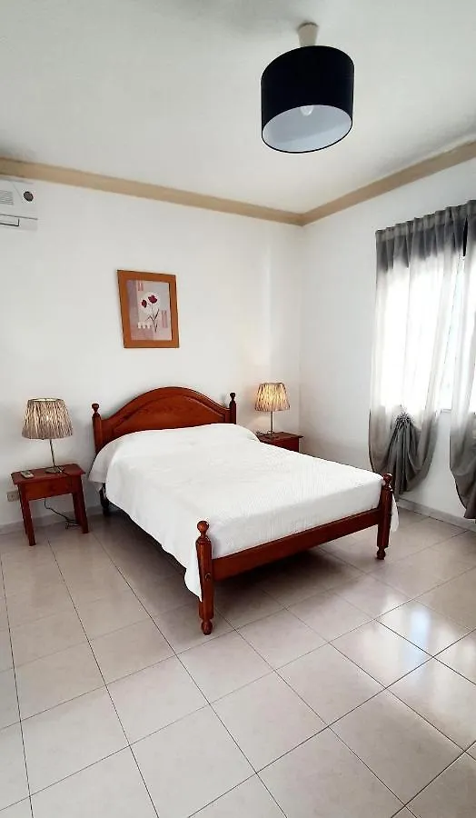 Villa Belinha - Guest House Quarteira