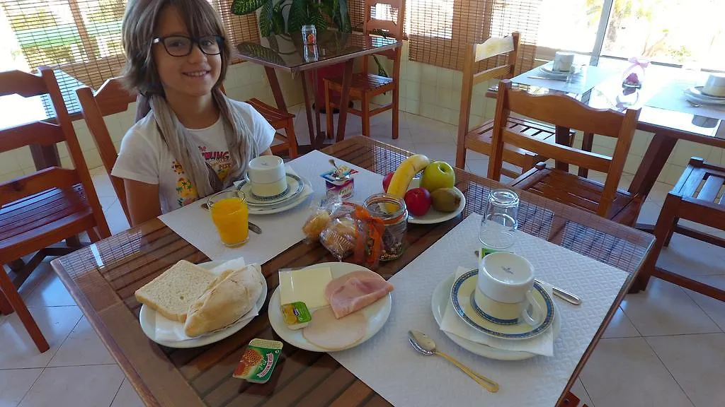 Villa Belinha - Guest House Quarteira