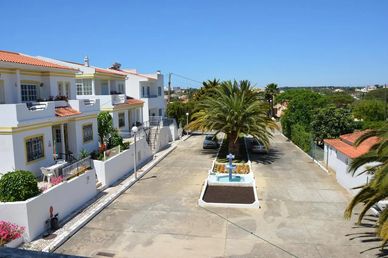 Villa Belinha - Guest House Quarteira